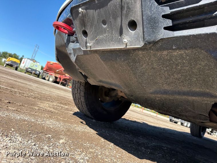 image for item EO8794 2023 Chevrolet Silverado 1500 Crew Cab pickup truck