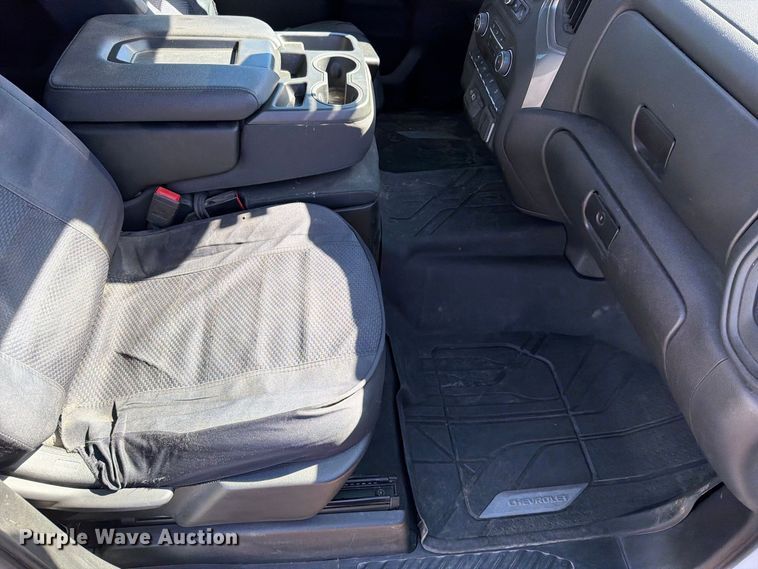 image for item EO8794 2023 Chevrolet Silverado 1500 Crew Cab pickup truck