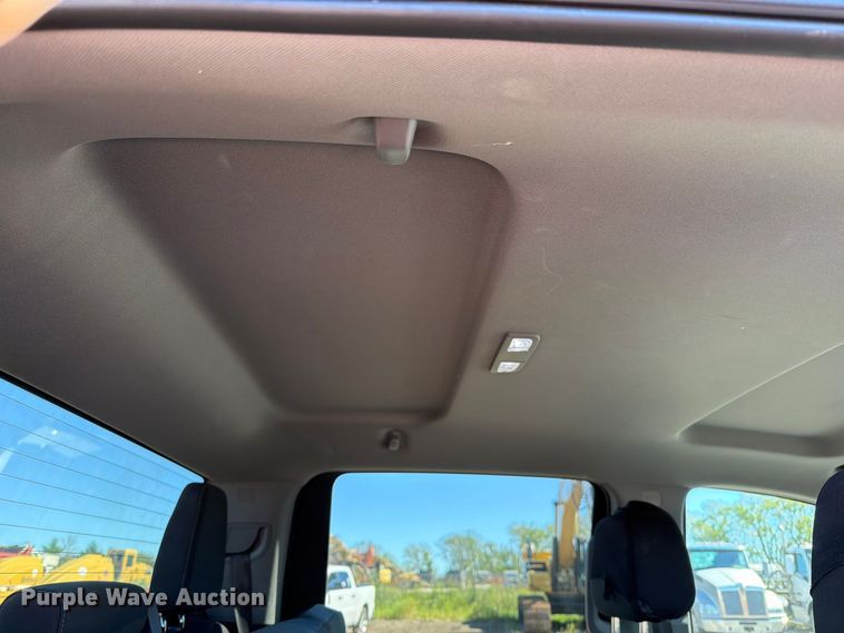 image for item EO8794 2023 Chevrolet Silverado 1500 Crew Cab pickup truck