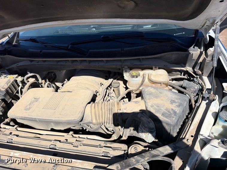 image for item EO8794 2023 Chevrolet Silverado 1500 Crew Cab pickup truck