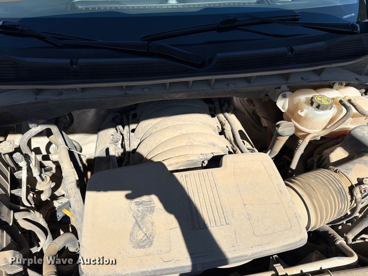 image for item EO8794 2023 Chevrolet Silverado 1500 Crew Cab pickup truck