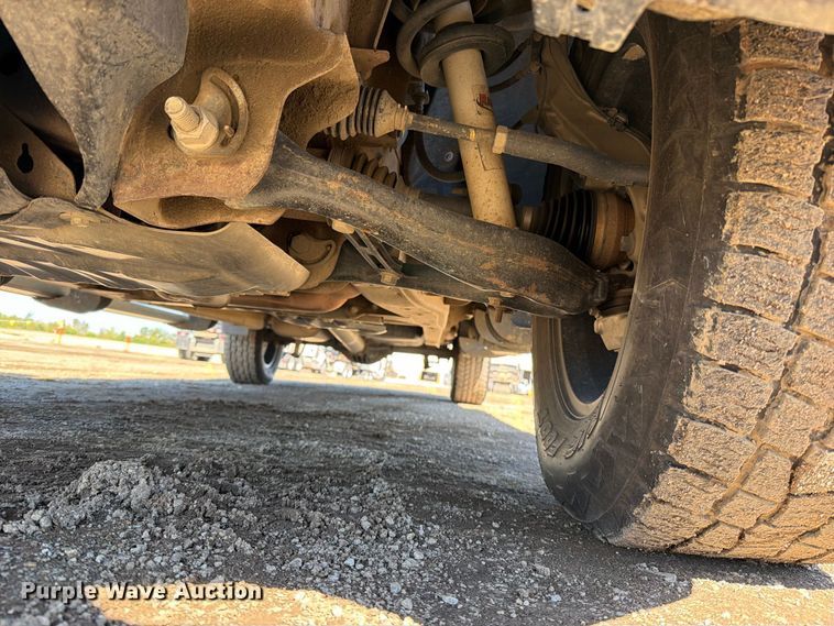 image for item EO8794 2023 Chevrolet Silverado 1500 Crew Cab pickup truck