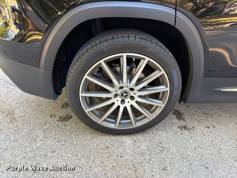 image for item EO8810 2020 Mercedes-Benz GLB 250-4M SUV
