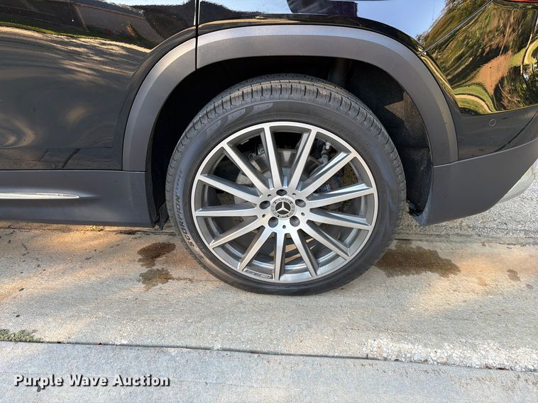 image for item EO8810 2020 Mercedes-Benz GLB 250-4M SUV