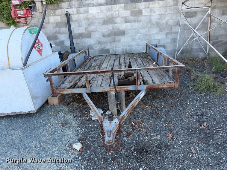 image for item EP3037 2004 Carson utility trailer