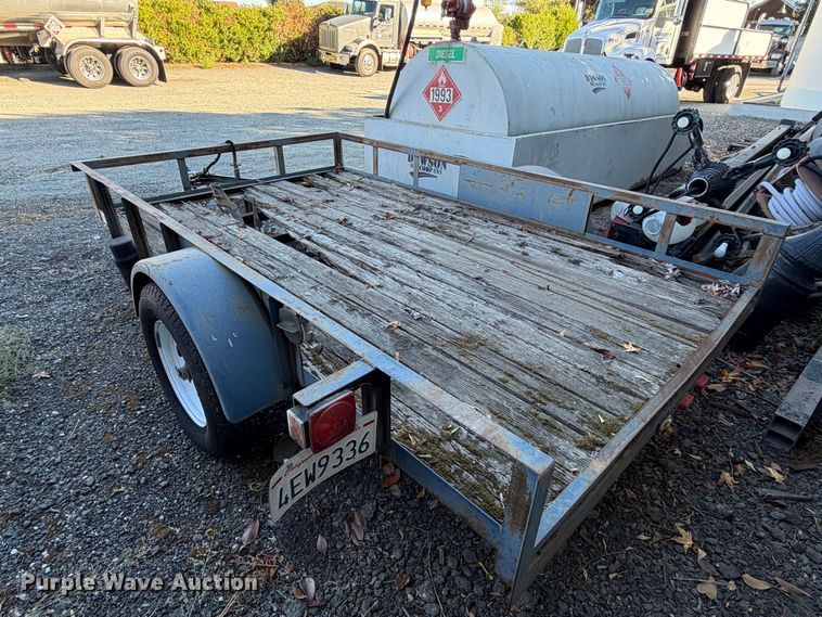 image for item EP3037 2004 Carson utility trailer