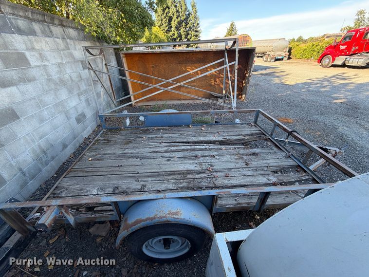 image for item EP3037 2004 Carson utility trailer