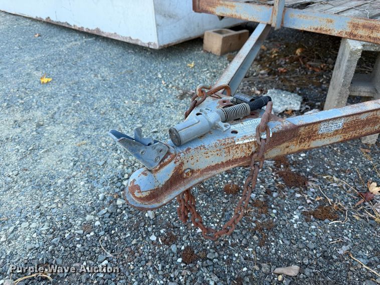 image for item EP3037 2004 Carson utility trailer
