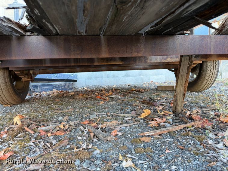 image for item EP3037 2004 Carson utility trailer