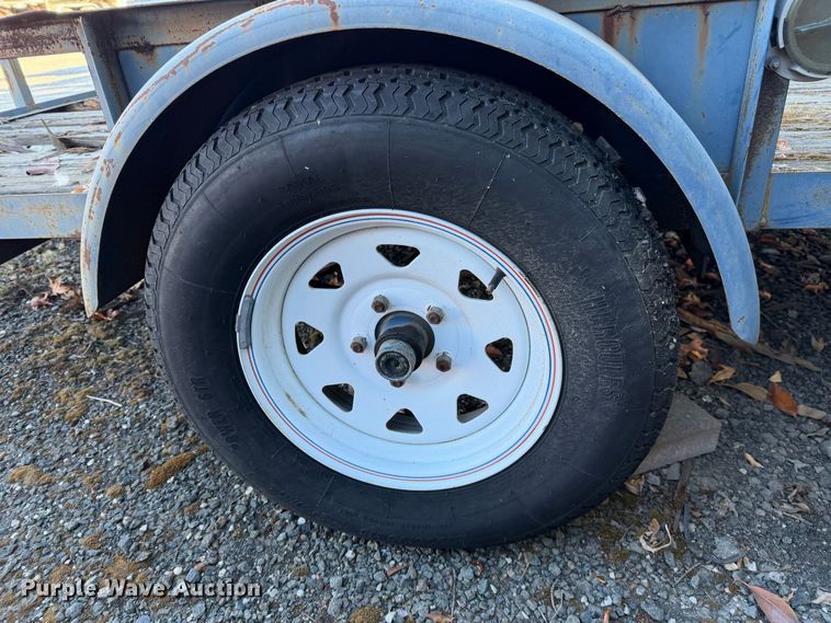 image for item EP3037 2004 Carson utility trailer