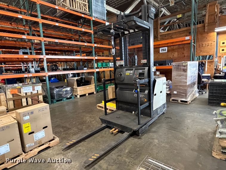 image for item EP3046 2018 Crown SP3520-30 order picker