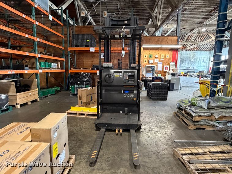 image for item EP3046 2018 Crown SP3520-30 order picker