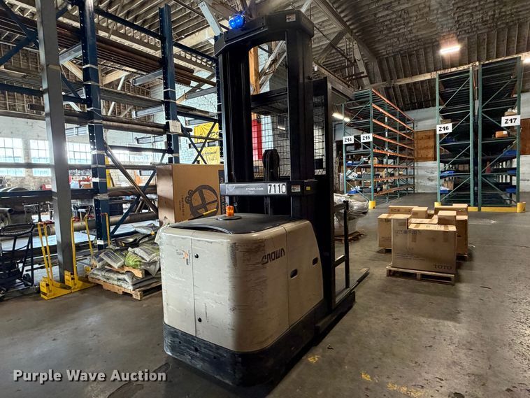 image for item EP3046 2018 Crown SP3520-30 order picker