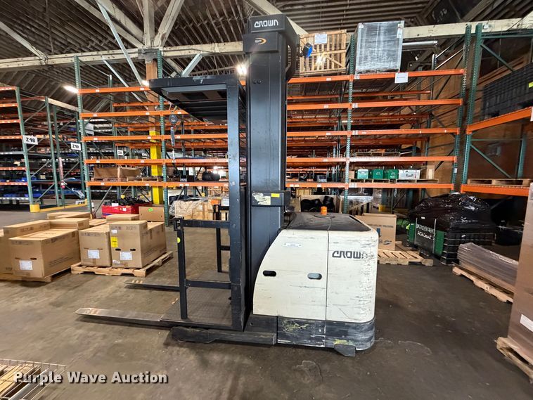 image for item EP3046 2018 Crown SP3520-30 order picker