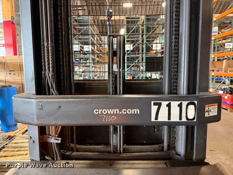 image for item EP3046 2018 Crown SP3520-30 order picker