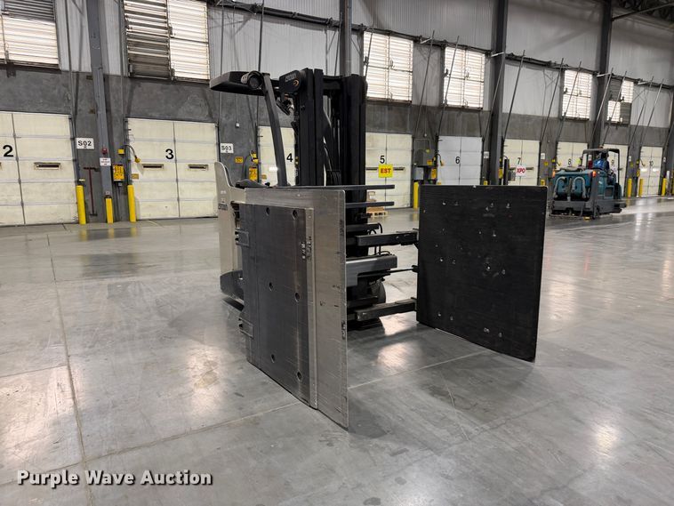 image for item EP3048 2018 Crown RC5545-40 forklift