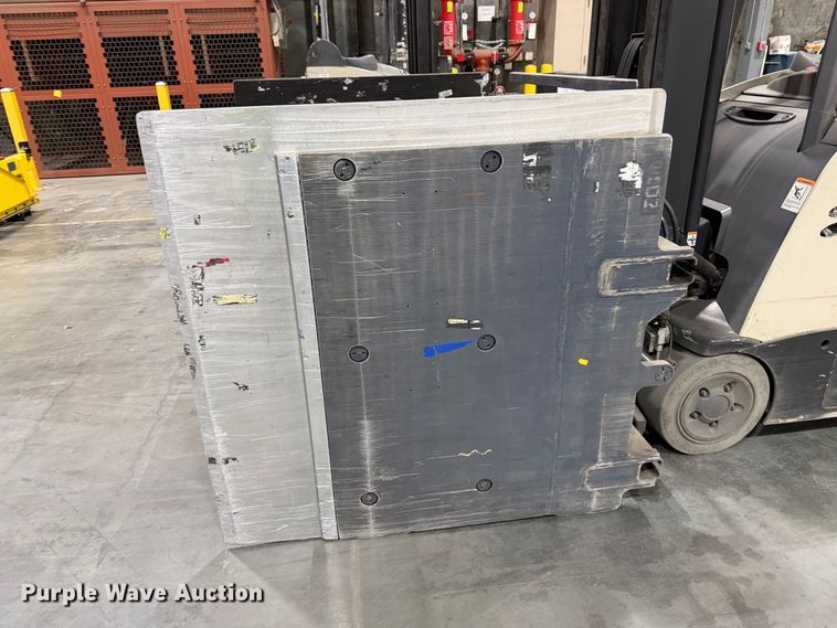 image for item EP3048 2018 Crown RC5545-40 forklift