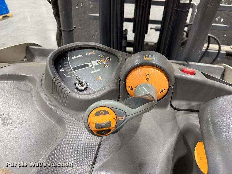 image for item EP3048 2018 Crown RC5545-40 forklift