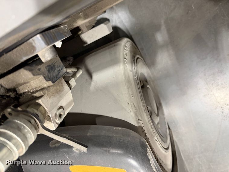 image for item EP3048 2018 Crown RC5545-40 forklift