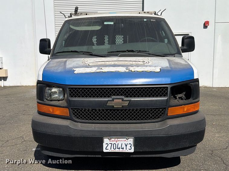 image for item EP3053 2017 Chevrolet Express 2500 van