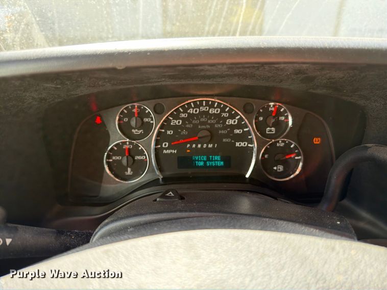 image for item EP3053 2017 Chevrolet Express 2500 van