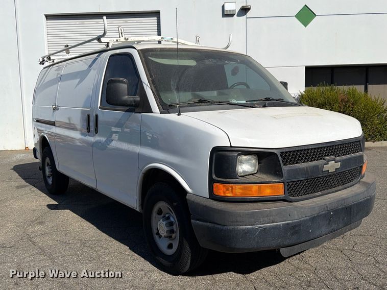 image for item EP3054 2014 Chevrolet Express 2500 van
