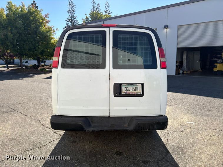 image for item EP3054 2014 Chevrolet Express 2500 van