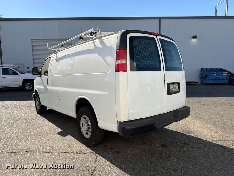 image for item EP3054 2014 Chevrolet Express 2500 van