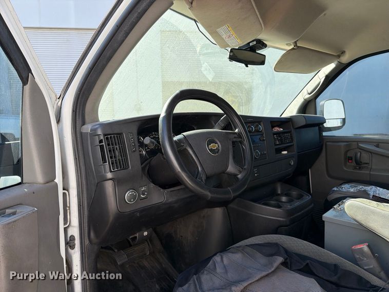 image for item EP3054 2014 Chevrolet Express 2500 van