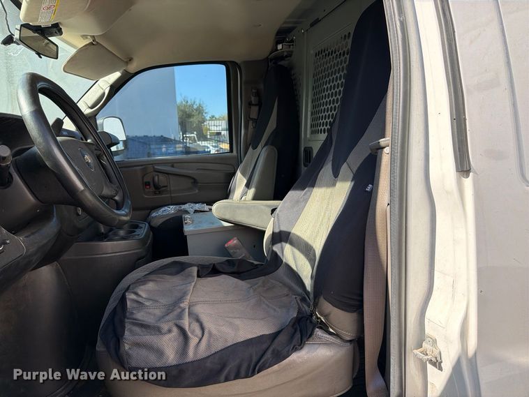image for item EP3054 2014 Chevrolet Express 2500 van