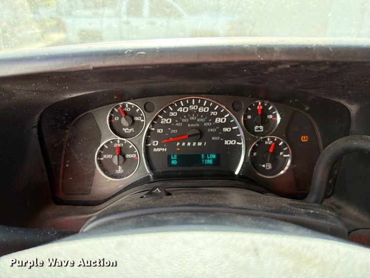 image for item EP3054 2014 Chevrolet Express 2500 van
