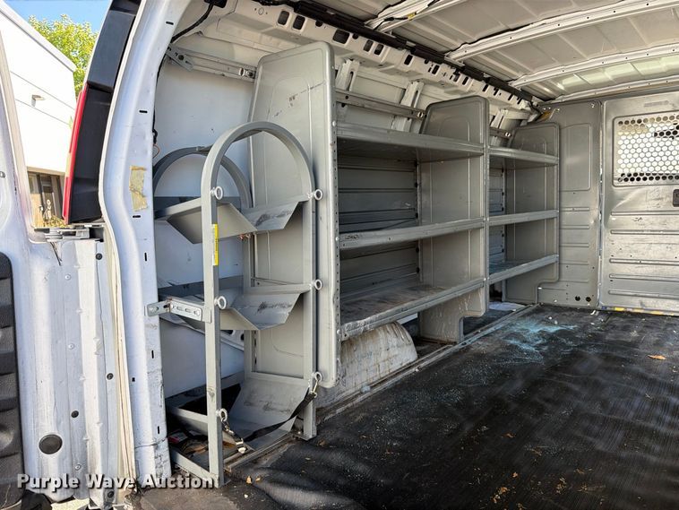 image for item EP3054 2014 Chevrolet Express 2500 van