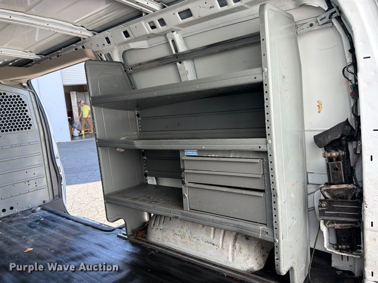 image for item EP3054 2014 Chevrolet Express 2500 van