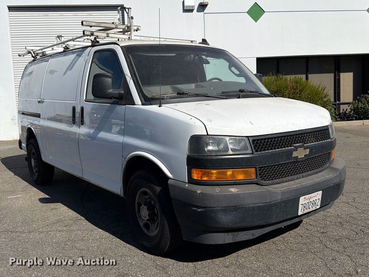 image for item EP3055 2019 Chevrolet Express 2500 van