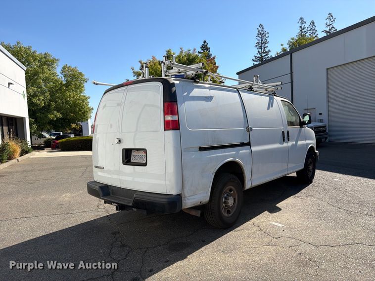 image for item EP3055 2019 Chevrolet Express 2500 van