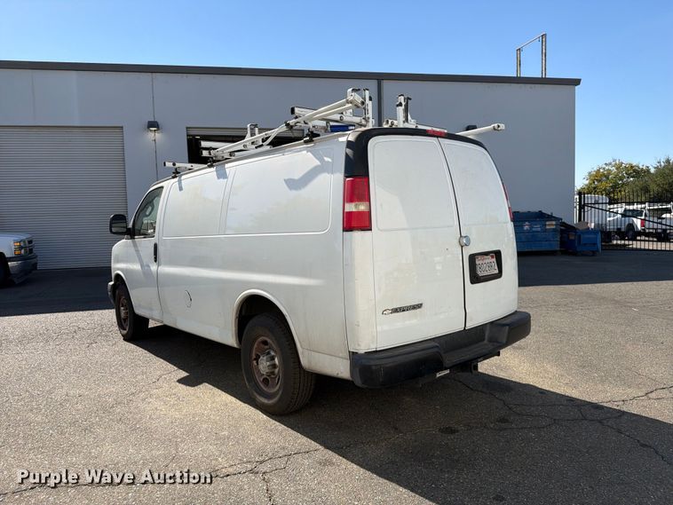 image for item EP3055 2019 Chevrolet Express 2500 van