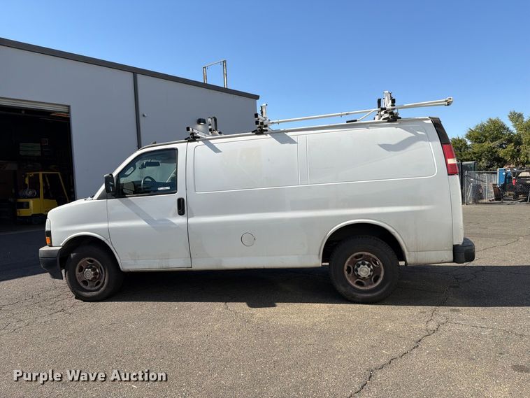 image for item EP3055 2019 Chevrolet Express 2500 van