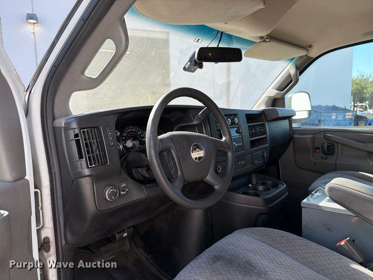 image for item EP3055 2019 Chevrolet Express 2500 van