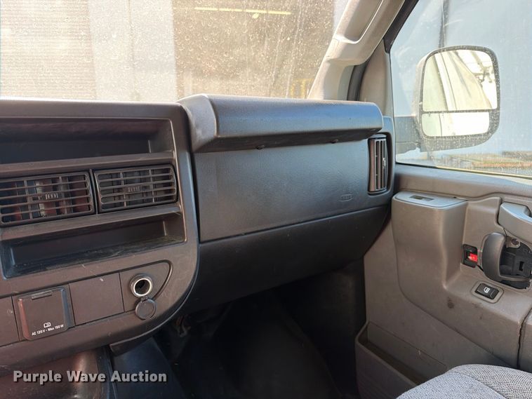 image for item EP3055 2019 Chevrolet Express 2500 van