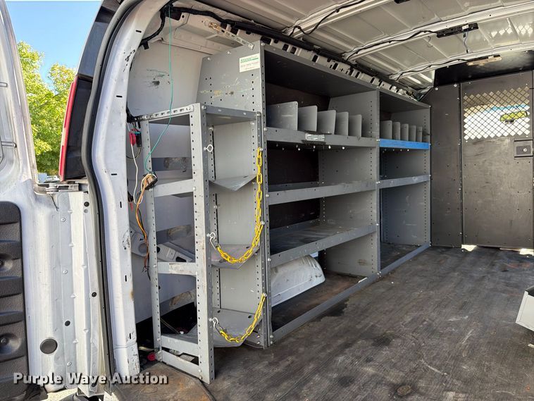 image for item EP3055 2019 Chevrolet Express 2500 van
