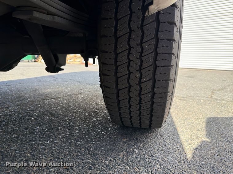image for item EP3055 2019 Chevrolet Express 2500 van