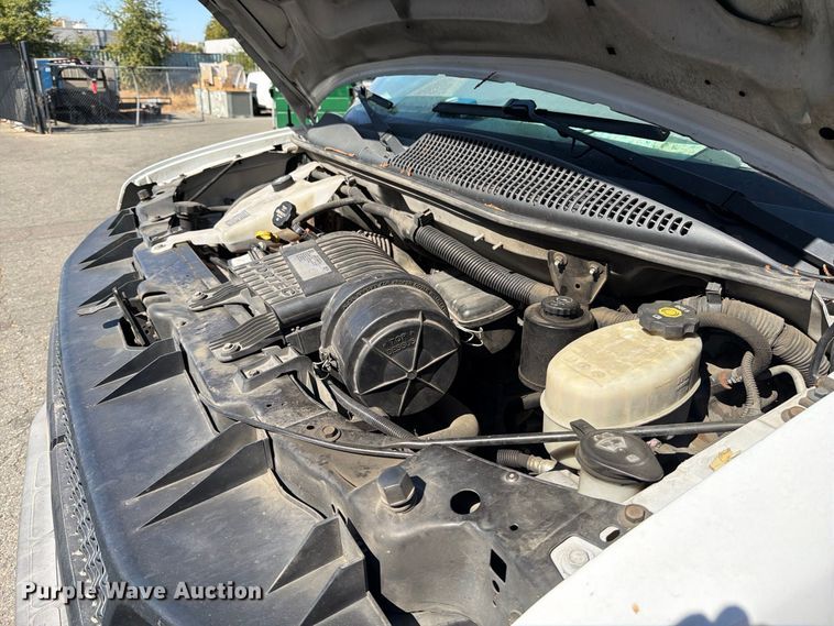 image for item EP3056 2017 Chevrolet Express 2500 van