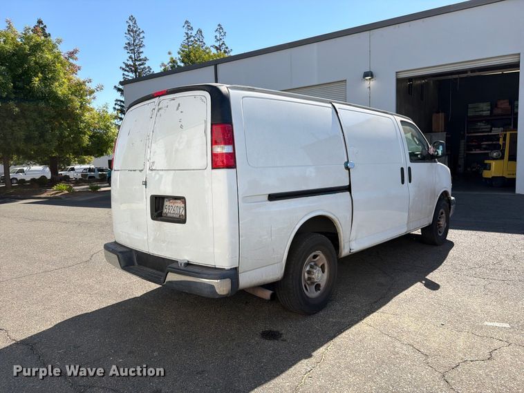 image for item EP3057 2020 Chevrolet Express 2500 van