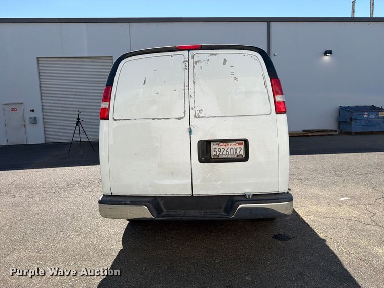 image for item EP3057 2020 Chevrolet Express 2500 van
