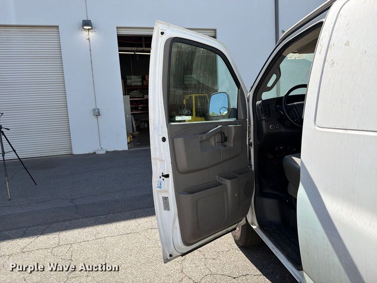image for item EP3057 2020 Chevrolet Express 2500 van