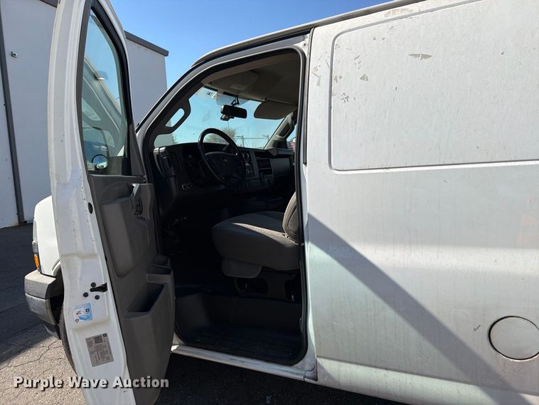 image for item EP3057 2020 Chevrolet Express 2500 van