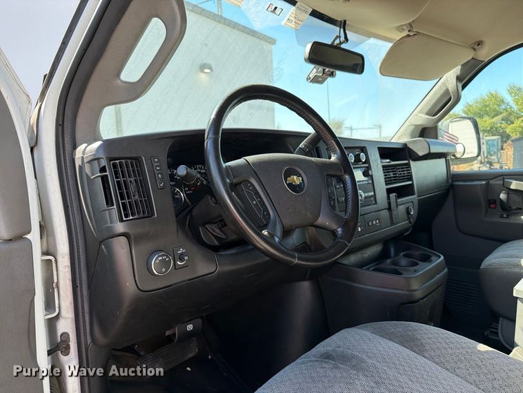 image for item EP3057 2020 Chevrolet Express 2500 van
