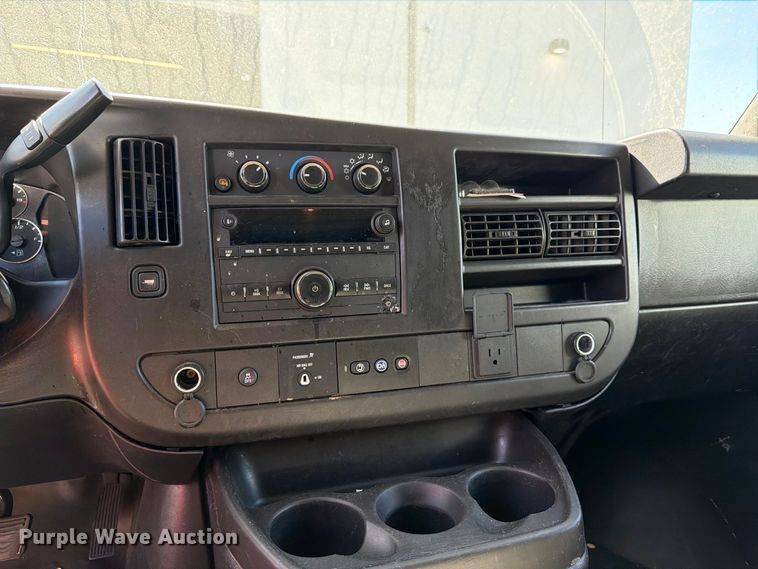 image for item EP3057 2020 Chevrolet Express 2500 van