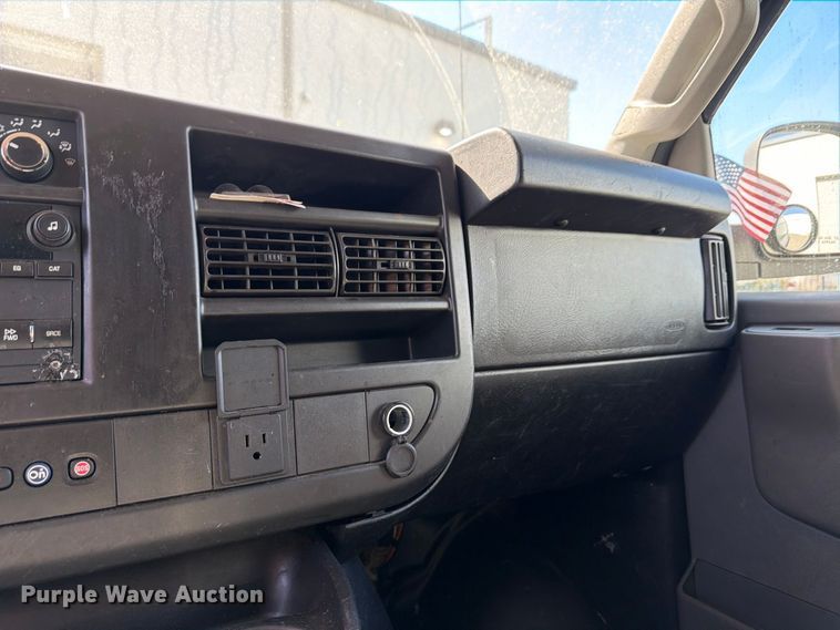 image for item EP3057 2020 Chevrolet Express 2500 van