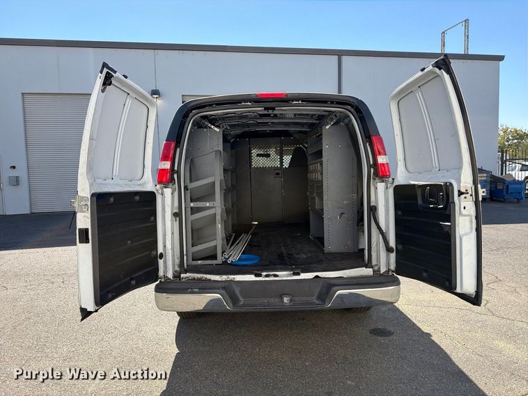 image for item EP3057 2020 Chevrolet Express 2500 van